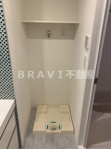AMBITIOUS鎗屋町（アンビシャスヤリヤマチ）　BRAVI不動産の洗面所|AMBITIOUS鎗屋町（アンビシャスヤリヤマチ）脱衣スペースもあります