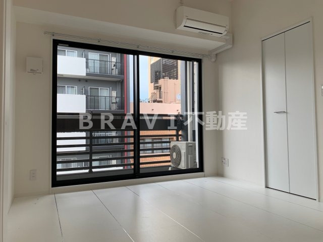 BRAVE北新町（ブレイブキタシンマチ）　BRAVI不動産の洋室|【BRAVE北新町（ブレイブキタシンマチ）】スタンダードな洋室です