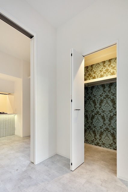 BRAVE北新町（ブレイブキタシンマチ）　BRAVI不動産の収納|【BRAVE北新町（ブレイブキタシンマチ）】ウォークインクローゼット