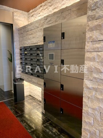 BRAVE北新町（ブレイブキタシンマチ）　BRAVI不動産のその他共用部分|【BRAVE北新町（ブレイブキタシンマチ）】宅配ボックス・メールボックス