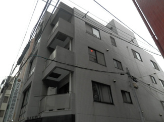 【外観】 | ＲＣ造の重厚な外観。