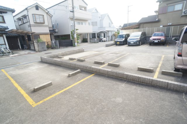 ダイアモンドシティの駐車場