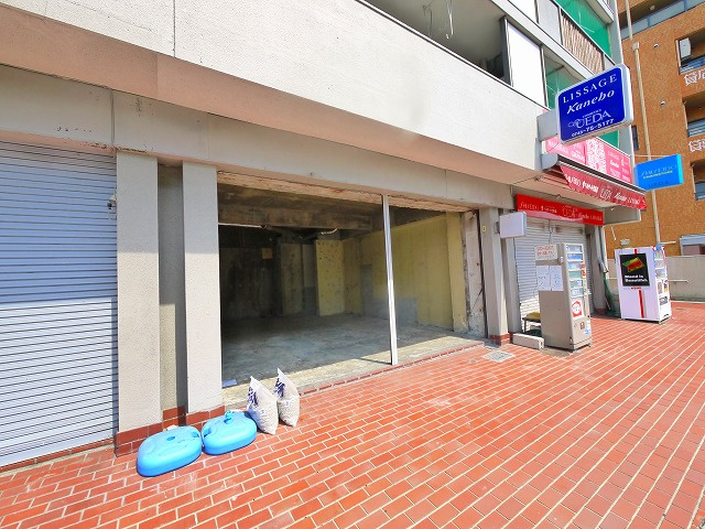 近鉄東生駒コーポの外観