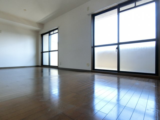 プレミール28の居間・リビング