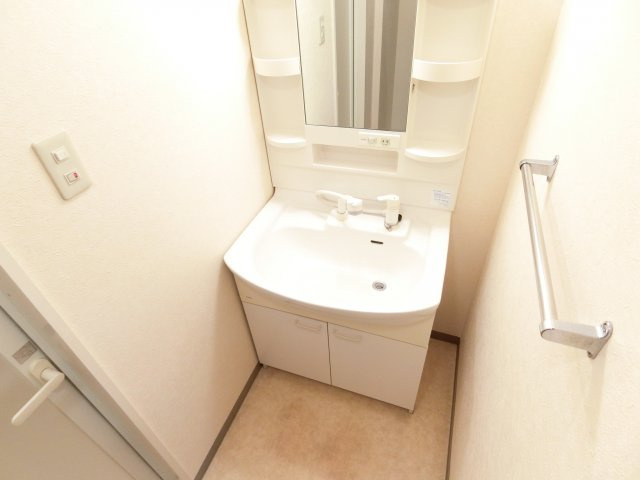 プレミール28の洗面所