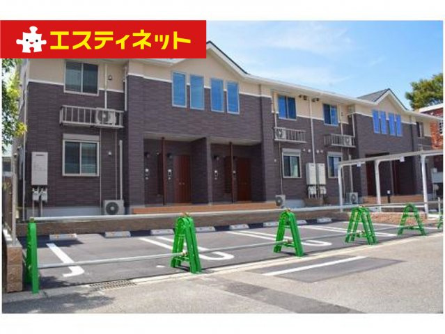 メゾンファミールの外観