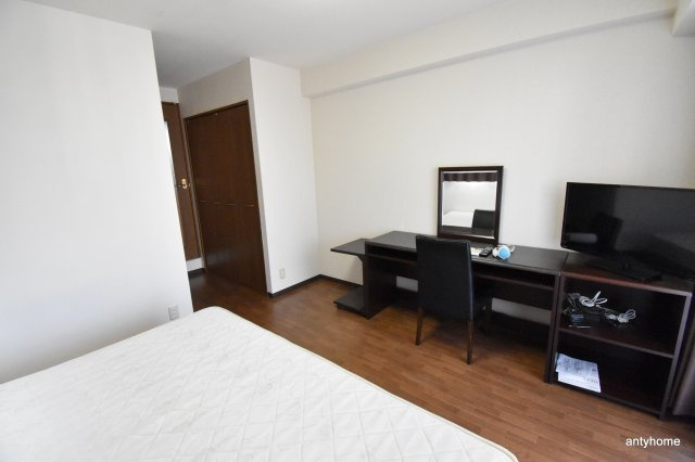 IF西梅田　仲介手数料無料の洋室