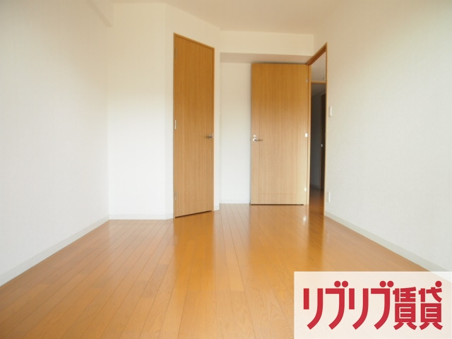 グランダジュール千葉みなとの寝室