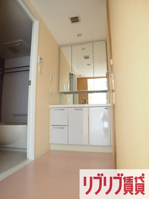 グランダジュール千葉みなとの洗面所