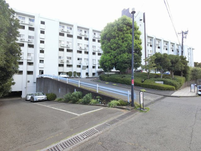 【外観】 | 日吉台マンション | 総戸数１３３戸、昭和４５年１０月築、管理人は常駐勤務につき管理体制良好です♪