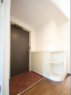 グランドメゾン池上2の玄関