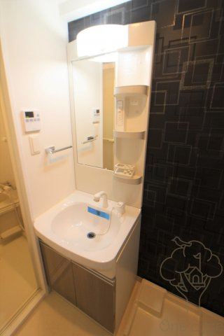 S-RESIDENCE新大阪Gardenの独立洗面台