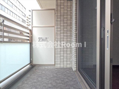 【バルコニー】 | ラクラス本町東 | 外からの目が気にならないバルコニーで洗濯物が干せます