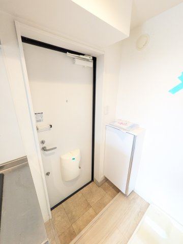 アザーレ・クオン向ヶ丘遊園の玄関