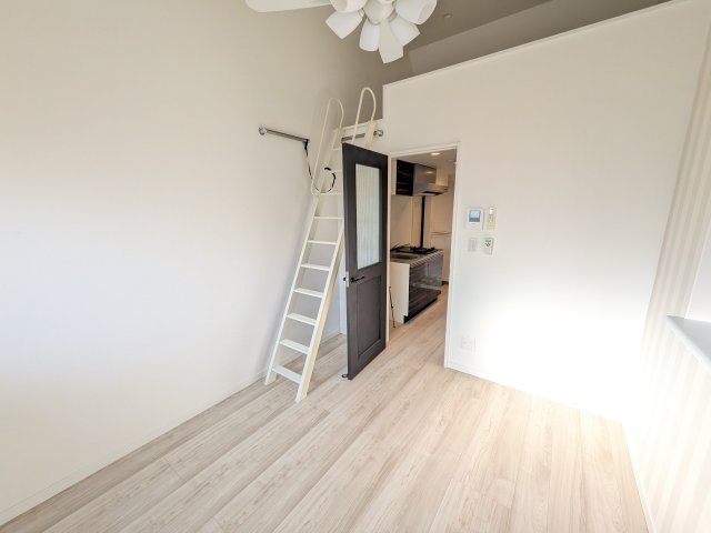 アザーレ・クオン向ヶ丘遊園の居間・リビング