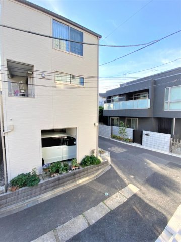 「防音マンション」ラシクラスＥＸ中野の駐車場|防音室内からの眺望です