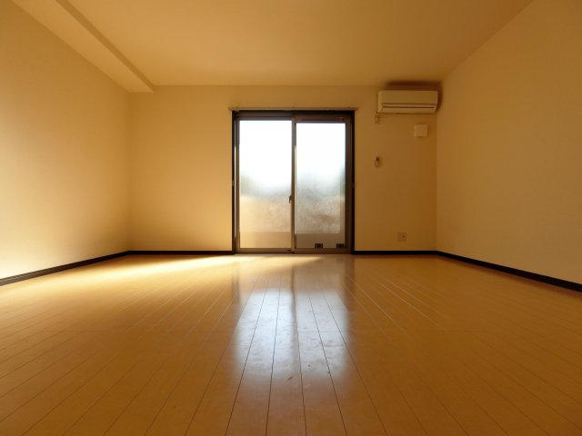 サンライズの居間・リビング