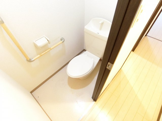 サンライズのトイレ