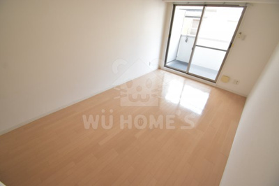 【洋室】 | ラポルテ | 使い勝手のいい洋室です