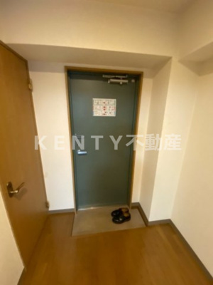 【玄関】 | フローラ | 玄関です