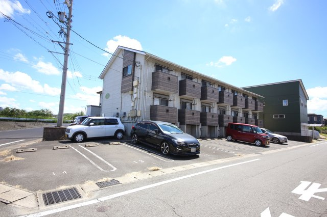 リベルテⅡの駐車場