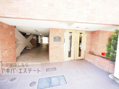 【エントランス】 | メインステージ日本橋小伝馬町
