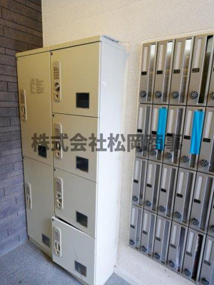 【設備】 | G・F二条城 | 宅配ボックスあり