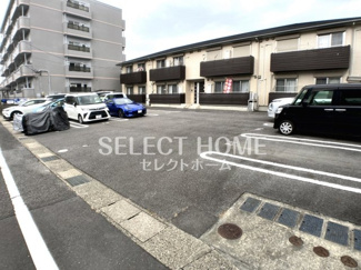 【駐車場】
