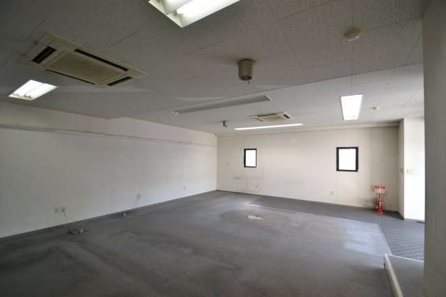 【内装】 | プレシュ牛田