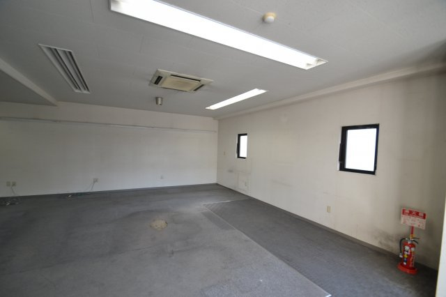 【内装】 | プレシュ牛田