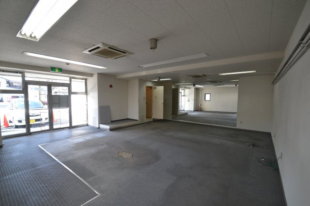 【内装】 | プレシュ牛田