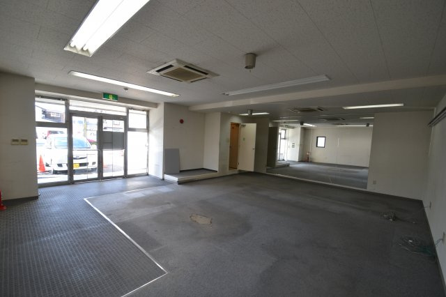 【内装】 | プレシュ牛田