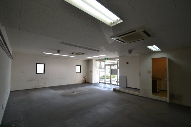 【内装】 | プレシュ牛田