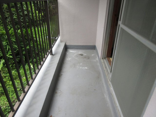 福富ビルのバルコニー|福富ビル