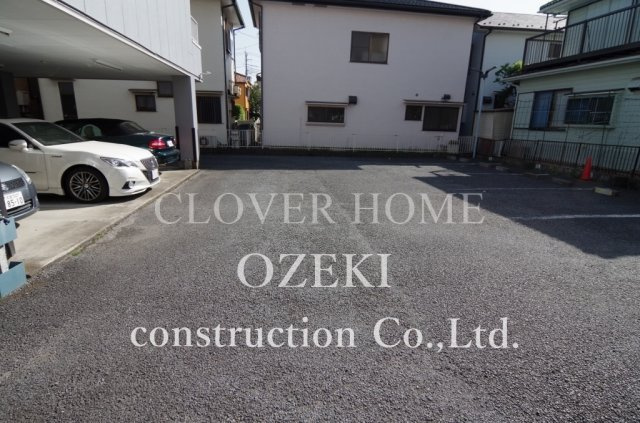 ウエストサイドハイツの駐車場