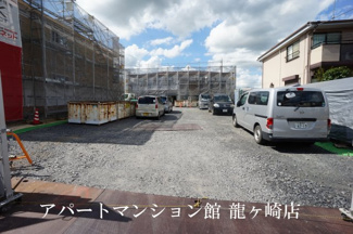 【駐車場】