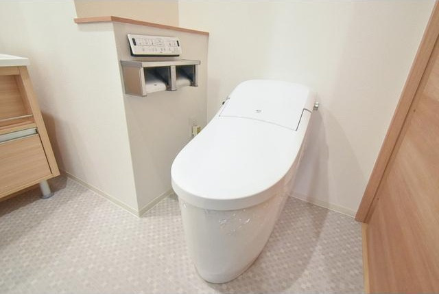 Uresidence Temmabashi　BRAVI不動産のトイレ|【Uresidence Temmabashi】