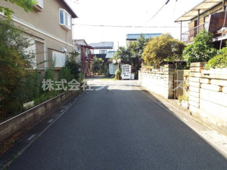 【前面道路含む現地写真】