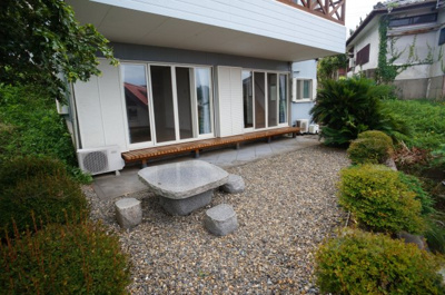 【外観】 | 富士見ヶ丘別荘地戸建 | 1Fお庭