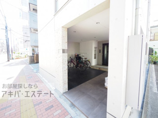 【エントランス】