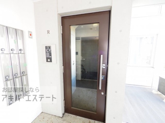 【エントランス】