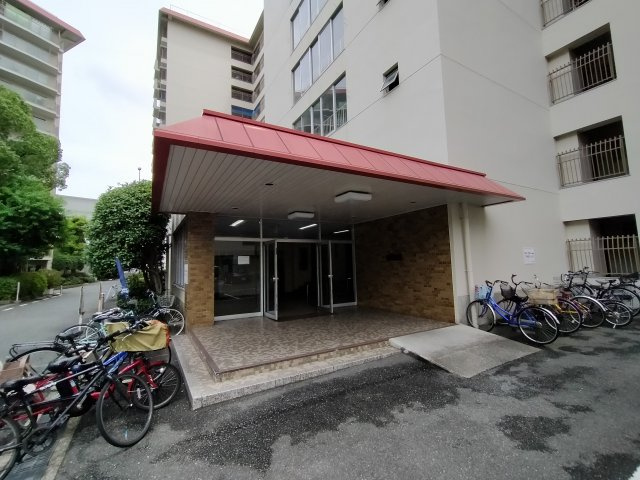 クローバーハイツ森小路3号棟のエントランス|エントランスです。