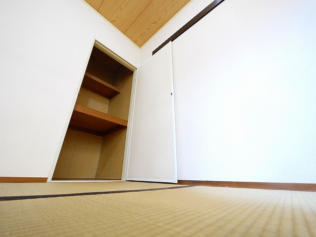 クレール千原Aの収納|大きなスペースがあり、収納には困りません