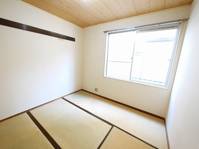 クレール千原Aの和室|趣のある和室です