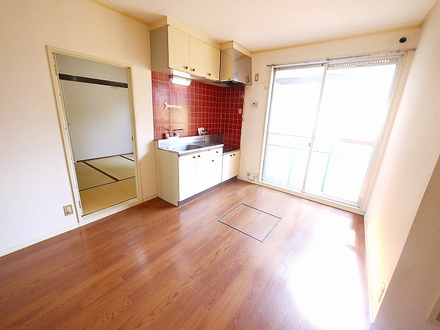 クレール千原Aの内装|内装は落ち着いています