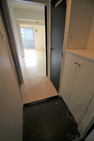 新大阪南グランドマンションの玄関