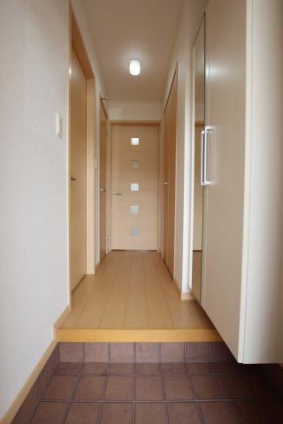 【玄関】 | メゾン　なでしこ  