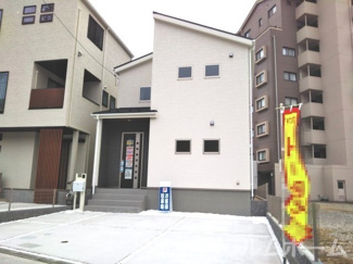 【外観】 | 平日・休日問わずご案内可能です！
お気軽にお問い合わせ下さい☆