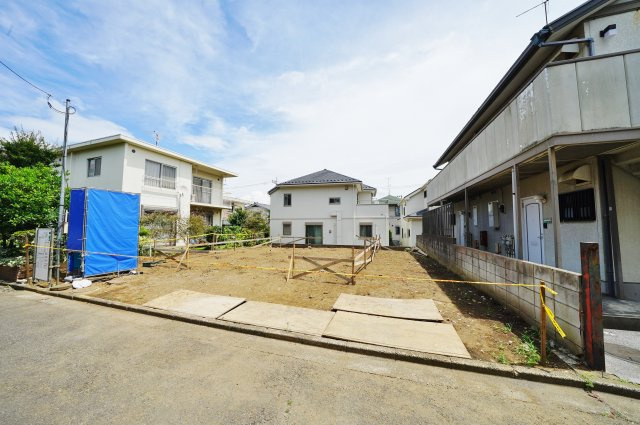 全居室南向き、カースペース２台♪保土ケ谷区上菅田町　新築戸建ての外観|食洗機や浴室乾燥機など暮らしを彩る設備の充実したお住まいです。