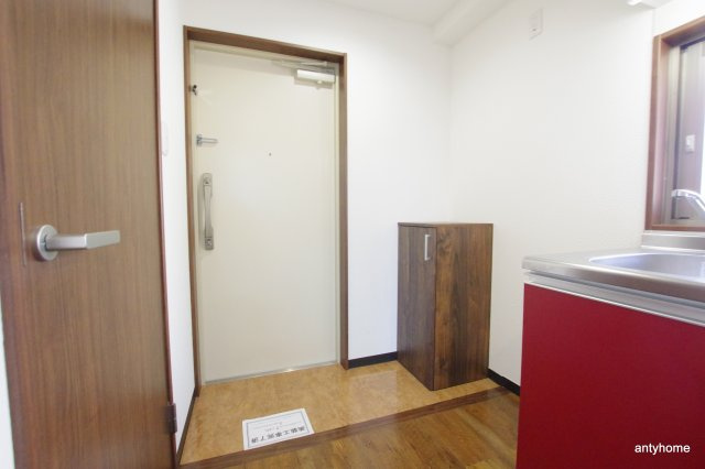 アンリ北詰　仲介手数料無料の玄関